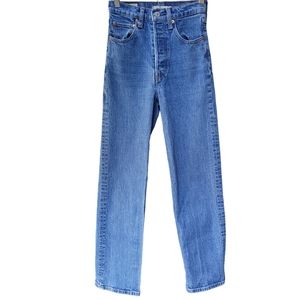 Levi's Ribcage Straight Button Fly Jeans Size 24